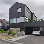 Modern And Comfortable In Attractive Neighborhood Apartamento