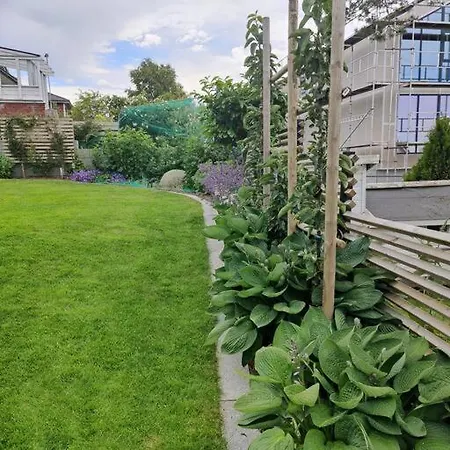 Modern And Comfortable In Attractive Neighborhood Apartament *